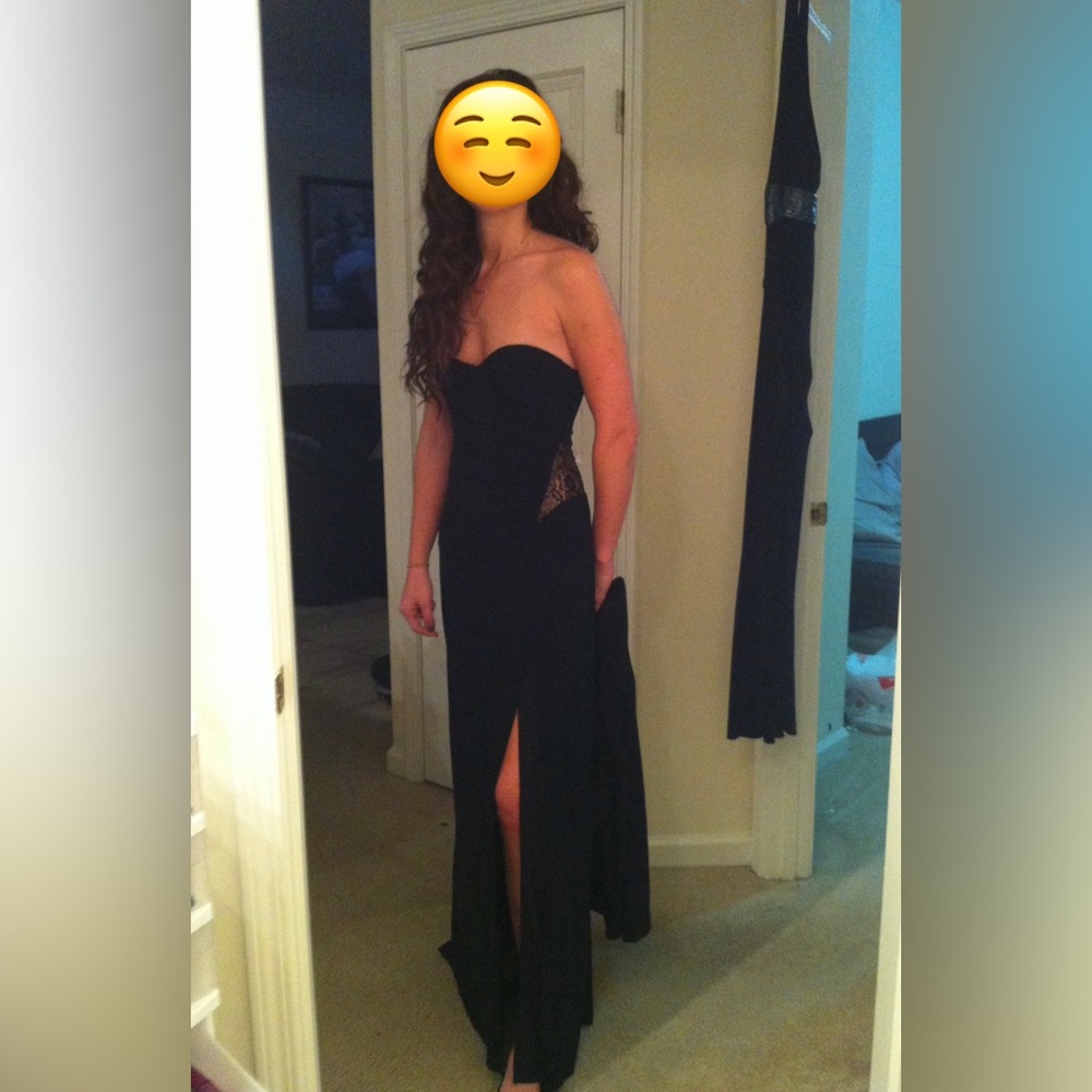 NEVER BEEN WORN SZ 4 Hailey Logan Adriana Papell Black Lace Cutout Full Length